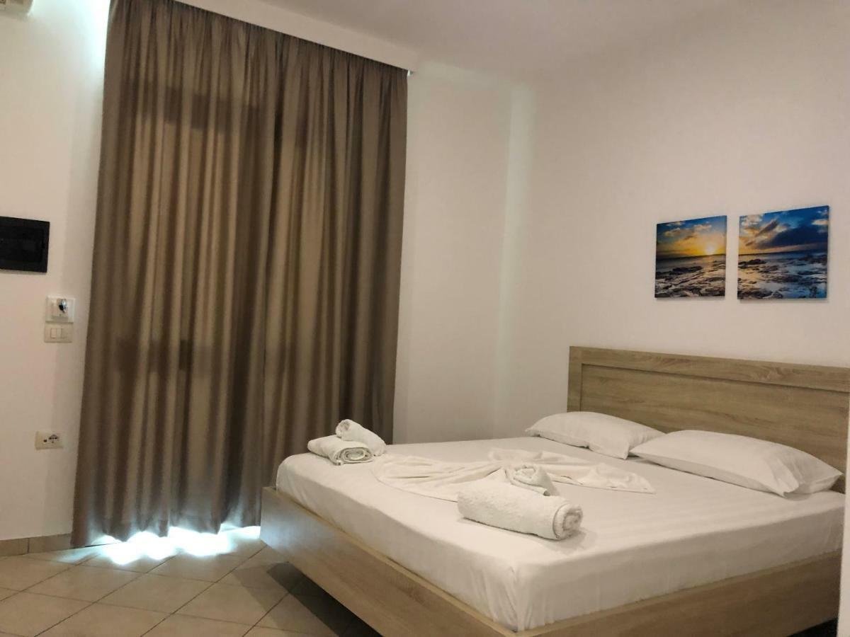 Hotel Jon Dhërmi Eksteriør bilde